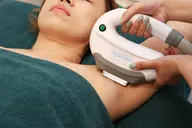 脱毛　SHR、IPLマグライト両ワキ脱毛１回¥2200