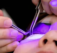 100本👑LEDマツエク✨持ちが違う✨沁みないアレルギーが出にくい✨