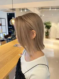 カット+ケアブリーチ+プレミアムカラー+トリートメント