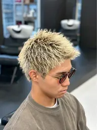 (おしゃれ髪を提案)メンズカット➕メンズパーマ➕ワンカラー¥14300