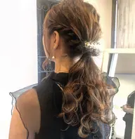 ［結婚式などに］ヘアアレンジ♡