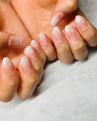 【オフ込】ハンドネイル💅ワンカラーorグラデーション(2色まで可)他店オフの場合＋500円