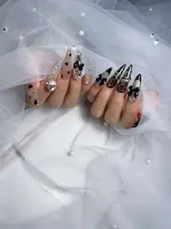 オフ無/有🩷チップ長さだし10本込み🍼持ち込みデザイン150分🧸🗝(10本アート)