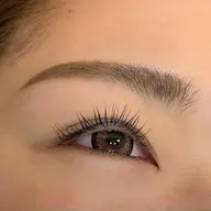 【美眉スタイリング➕ラッシュリフト✨】（再来様は9900円でのご案内）