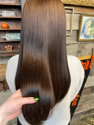 【カラー&トリートメント】人気No.1🏆のAujua(オージュア)トリートメントでツヤとまとまりある髪に✨