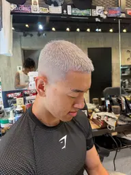 U24ミニモ学割メンズカット+ダブルカラー💈眉カット+500円スキンフェード＋500円