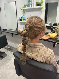 お出かけヘアアレンジ