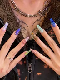 【今だけ‼︎フィルイン無料　オフ無料】　　　　　　　　　　　　　　　アートやり放題　有料パーツも豊富💖