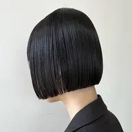 ボブorショート限定カット＋広がりを抑えるナチュラルストレート