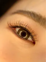 ボリュームラッシュ120束まで❤︎(オフ有り別途550円)