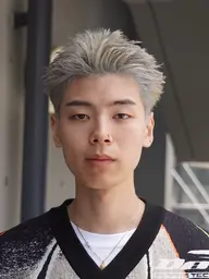 刈り上げスパイキーショート