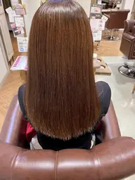 [限定価格⭐️］縮毛矯正+ 保湿トリートメント