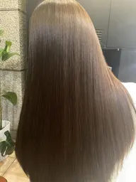 【ツヤと柔らかい手触り】地毛風ストレート