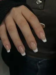 【フレンチネイル白】