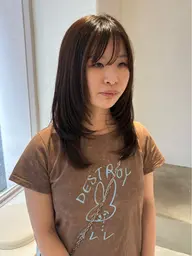 【ミディアム】平日限定！無料！毛先ダメージしている部分5cmほど切らせて頂ける方🪑※女性限定🧍🏽‍♀️注意事項必見