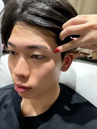 メンズアイブロウ　🌟眉毛パーマ期間限定価格🌟