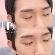 ハリウッドブロウリフト