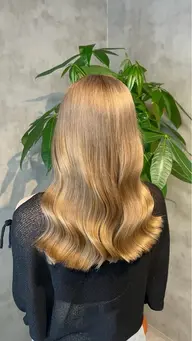 【複雑履歴・黒染め履歴の方はこちら‼️】ケアブリーチトリプル color🩷🩷