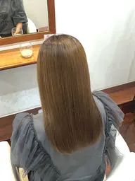 🌱ダメージを抑えた🌱艶カラー＋トリートメント◎