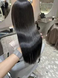 【期間限定】【美髪矯正ストレート】+トリートメント⭐︎ロング料金無し