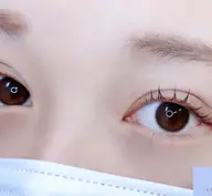 次世代ラッシュリフト➕美眉WAX（間引き&眉メイク付き）