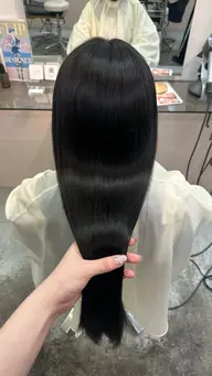 "縮毛矯正"綺麗なサラサラストレートにしましょう✨️👩🏻