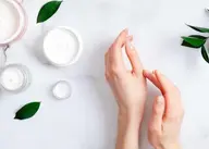 ［hand］ハンドケア　甘皮ケア/爪の形整/爪磨き/マッサージ/保湿