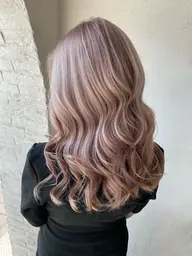 【ワンカラーじゃ物足りない方🌟】カット+カラー+全体ブリーチ