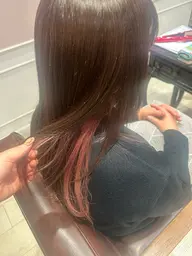 【🍓人気のインナーカラー・イヤリングカラー🍓】ブリーチ＋カラー＋TR付き✨