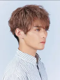 カット＋ツイストパーマ＋アドミオカラー＋眉カット＋炭酸シャンプー＋トリートメント　¥28600 → ¥14980