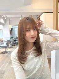 カット(レイヤーカット又は毛先の整え)