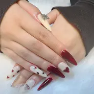 【ハンド】チップ長さだし+持ち込みデザインパーツ／アート4本まで【初回オフ無料ケア込み】