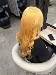 当日予約可！　ケアブリーチ抜きっぱなしブロンド（全頭）👱🏻‍♀️👦🏼