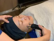 【むくみケア/小顔/フェイスライン】フェイシャルEMS&小顔矯正&首ほぐし!