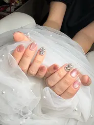 ワンカラー(マグフラッシュ可)×両手１本ずつ埋め尽くしネイル♡口コミ投稿でオフ無料(ソフトジェルのみ)