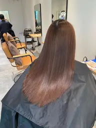 《髪質改善》【U30】ノンダメージ酸性縮毛矯正+カット ✂️(リタッチ価格も同一)