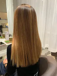 じっくりカウンセリングでオーダメイド施術！！！！有名芸能人愛用☆髪質改善ケラチントリートメント+枝毛カット