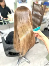 髪質改善‼️カシミヤトリートメント🌟1度で誰でもツヤツヤに❣️一度体験されますと普段のトリートメントには戻れない✨️