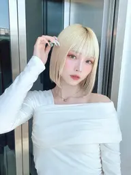 🍀選べるカラーシャンプー付き🔹ハイトーンがしたい方🔹全体ブリーチカラー&カット&トリートメント（ボブ　ウルフ）