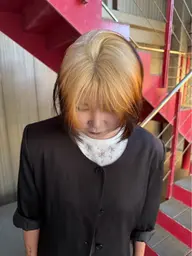 【2回目以降の方はこちら🍒】顔周り耳周り/インナーカラー(ブリーチ込み)+カット+オージュアクイックトリートメント収