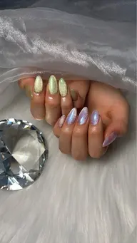 オフ有ジェル)マグネットorフラッシュ　単色塗り(根本フラットストーン2本)