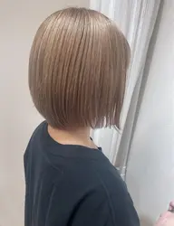 リタッチブリーチ＋カラー　¥11,000