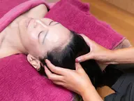 一日2名様限定の特別価格✨ドライヘッドマッサージ(首、肩込み)