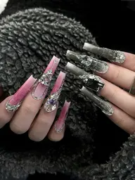 【チャージ制限】【店舗限定】回数を問わず、使い切るまで。10万で2万ポイントがプレゼントされ、数量に限りがあり、先着順