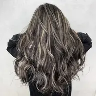 外国人風ハイライト+似合わせカット+低刺激カラー¥17600→15400