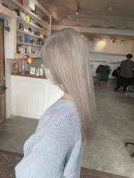 🍀minimo限定🍀大人気！！トリプルカラー✨優しいブリーチでしっかり綺麗なハイトーンに💫