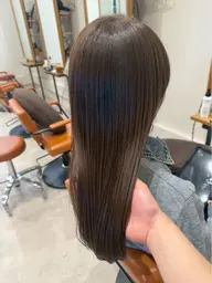 気になる白髪も、うるツヤ可愛い髪に仕上げます🫧✨️カシミアトリートメント付き🌿‬白髪染め※リタッチ+カシミアTR