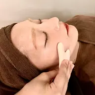 【小顔×コリ×むくみ】マッサージ➕かっさ✨すっきり引き締め美肌 ✨（40分）ミニモ限定学割U24メンズ大歓迎