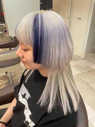 デザインカラー(ケアブリーチ込)+Aujuaトリートメント(土日祝+¥1100)