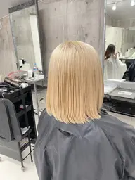 ブリーチの反応を抑えるACケアブリーチ⚜️🌫️特殊ACケアブリーチ➕ケアカラー➕カシミヤトリートメント🫧